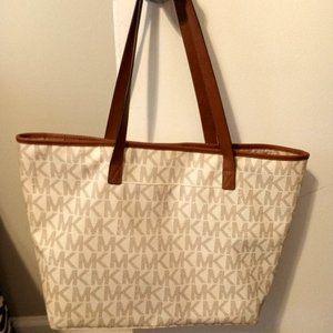 Michael Kors Shoulder bag